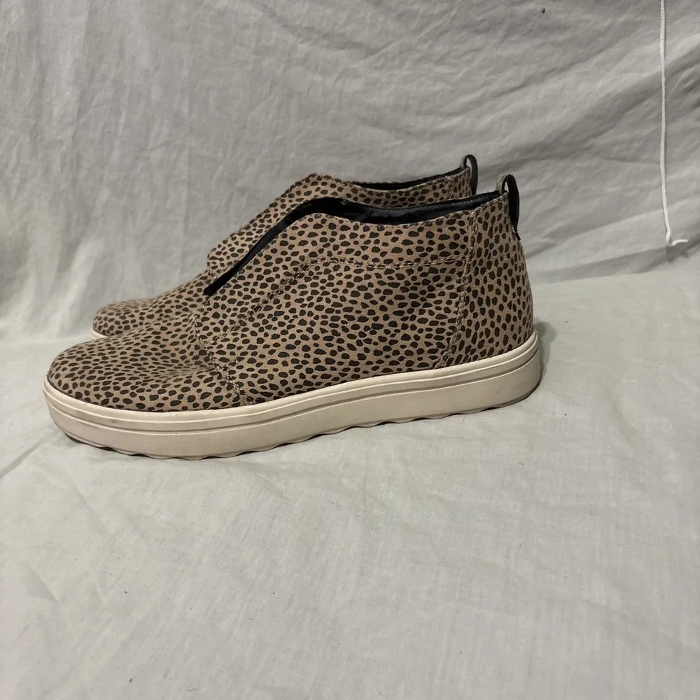 Universal Thread‎ Lillian Leopard Slip On Shoes Women's Size 9.5 Casual Target